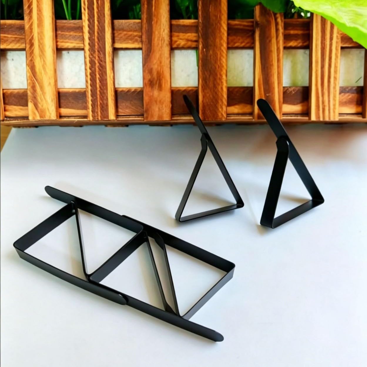 30 Tischdeckenklammern aus Edelstahl, windfeste Tischdeckenklammern, rostfreie Metallklammern, rutschfeste Klammern für Tischdecken im Freien, beim Picknick und beim Camping, Hochzeiten, Galadinner