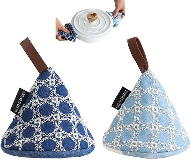 2 Pieces Mini Oven Gloves Heat Resistant, Insulation Oven Mitts, Cloth Pot Holders, Cotton Quilted Pot Holder Kitchen Gloves, for Kitchen Cooking and Baking (Light Blue, Dark Blue)