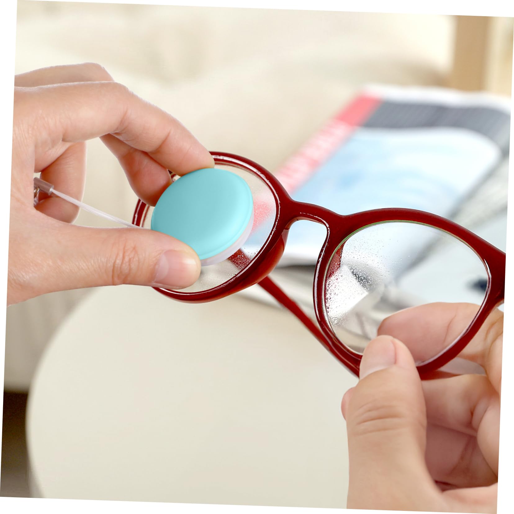 KOMBIUDA 6pcs Macaron Phone Screen Cleaner Portable Eyeglasses and Lens Wiper for Cleaning of Screens Cameras and Glasses Compact and Lightweight Use