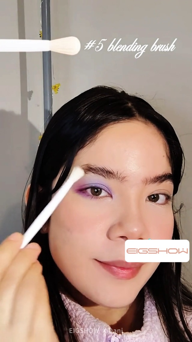 Amazon | EIGSHOW アイライナーブラシ極細 メイクブラシ 化粧筆 アイ