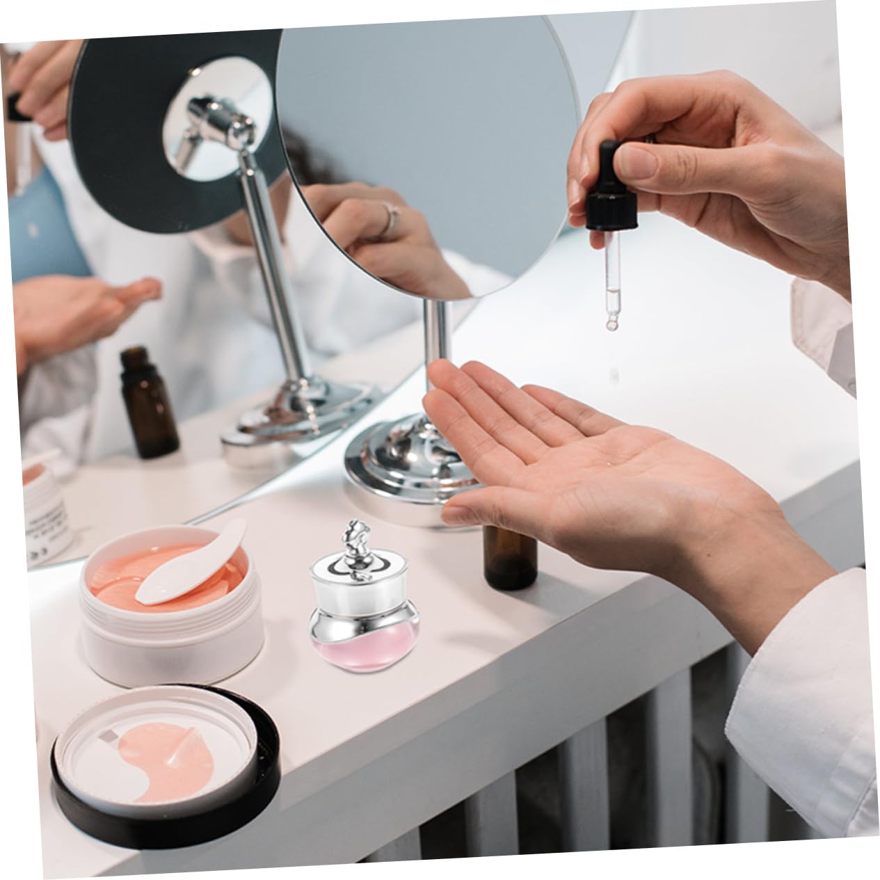 BESTYASH 4 Sätze Acryl-kronenflasche Probenbehälter Mit Deckel Creme Flaschen in Reisegröße Für Toilettenartikel Reisegläser Für Toilettenartikel, Auslaufsicher Rosa 6 Stück * 4