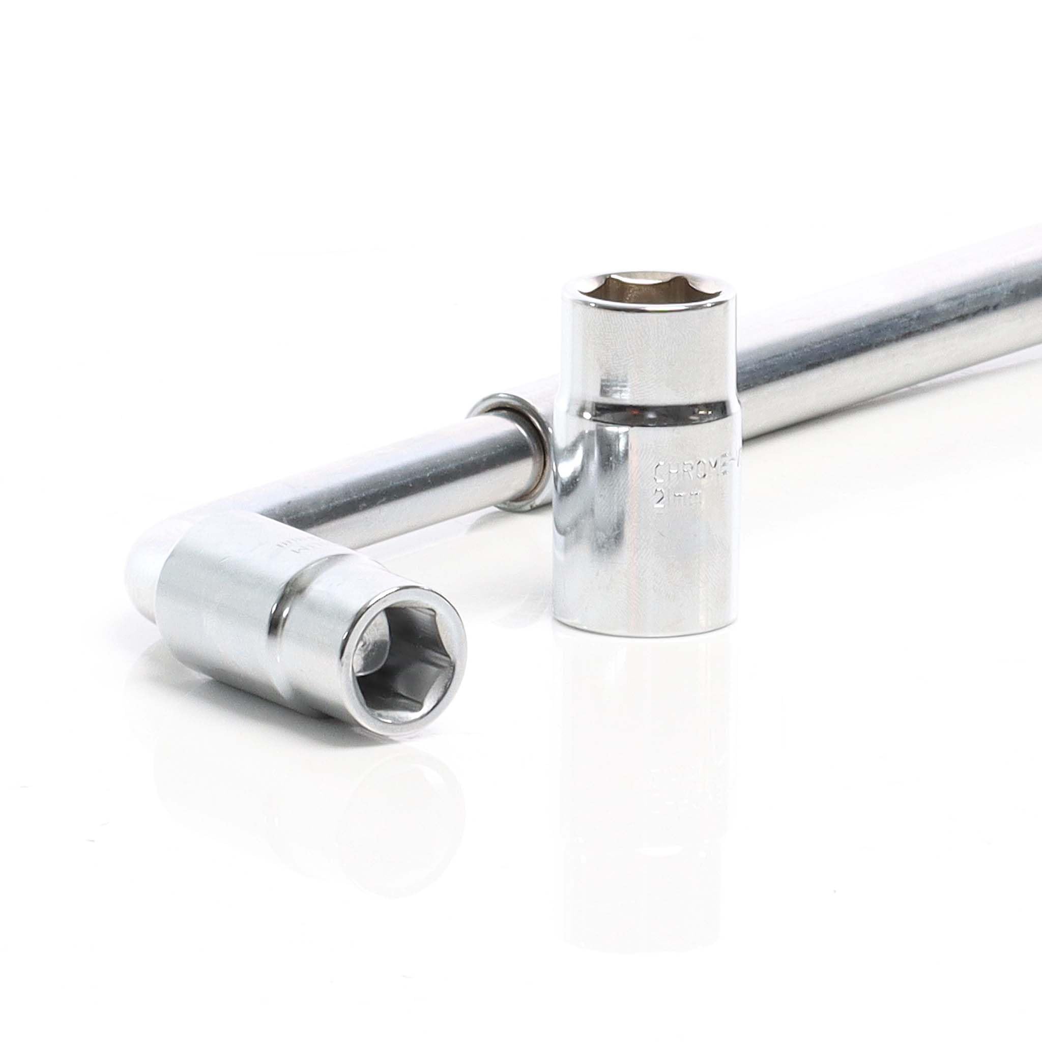 AEG – Clé dynamométrique 100 N·m – Acier chrome-vanadium – Douille réversible 17/19 mm – Poignée antidérapante ergonomique