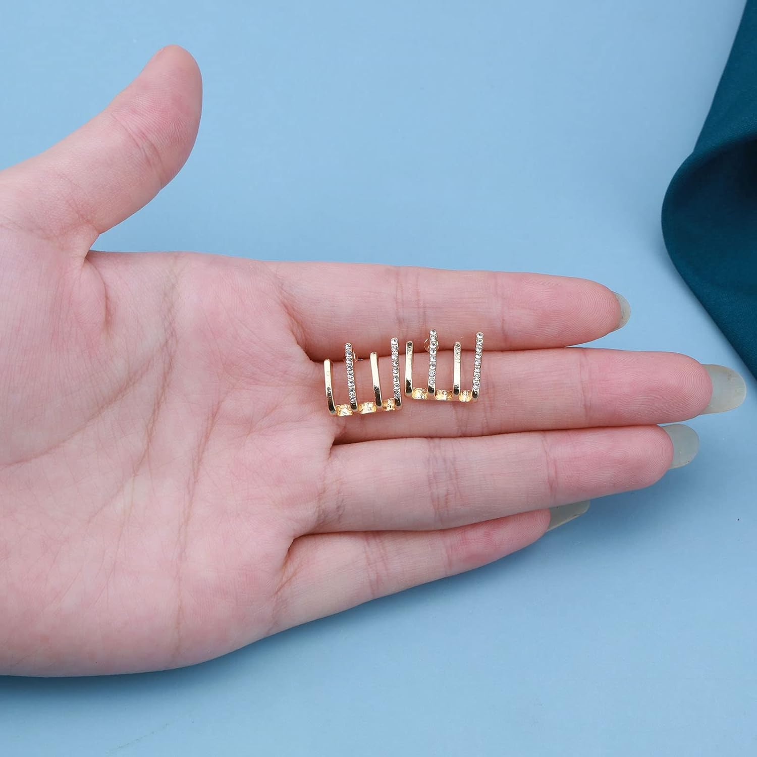 Boho Crystal Claw Earrings Gold Cz Needle Claw Stud Earrings Sparkle Needle Claw Earrings Minimalist Huggie Illusion Earrings Jewelry for Women - Image 5