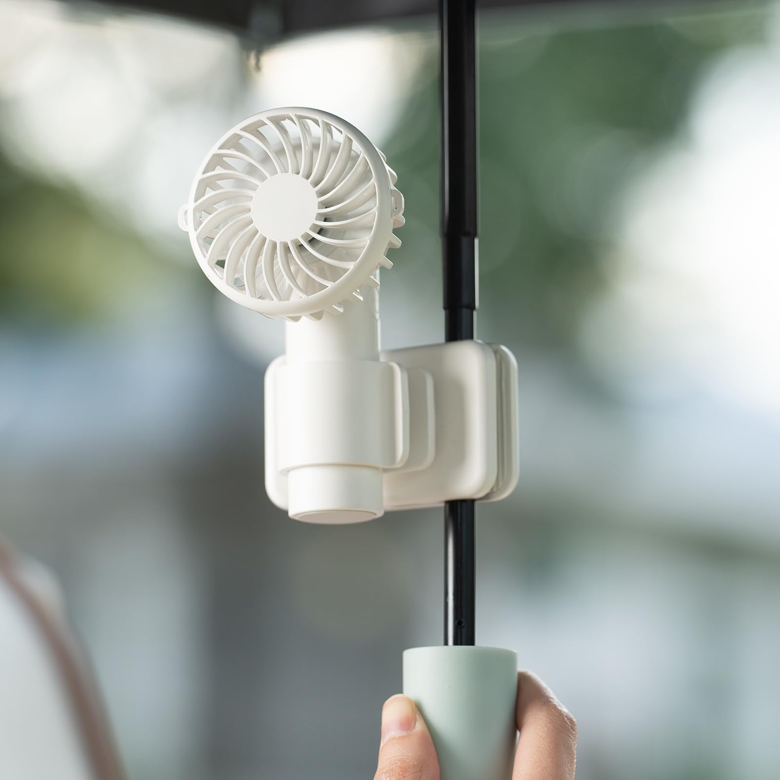 Amazon | クリップ扇風機 ハンディファン ミニ 360°調節可能 USB-C充電