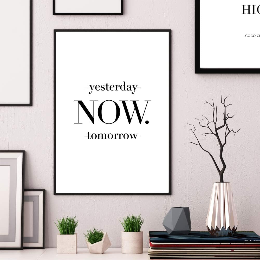 Amazon Co Jp ポスター モノクロ モノトーン ファッション 北欧 おしゃれ インテリア フレームなし Now 文房具 オフィス用品