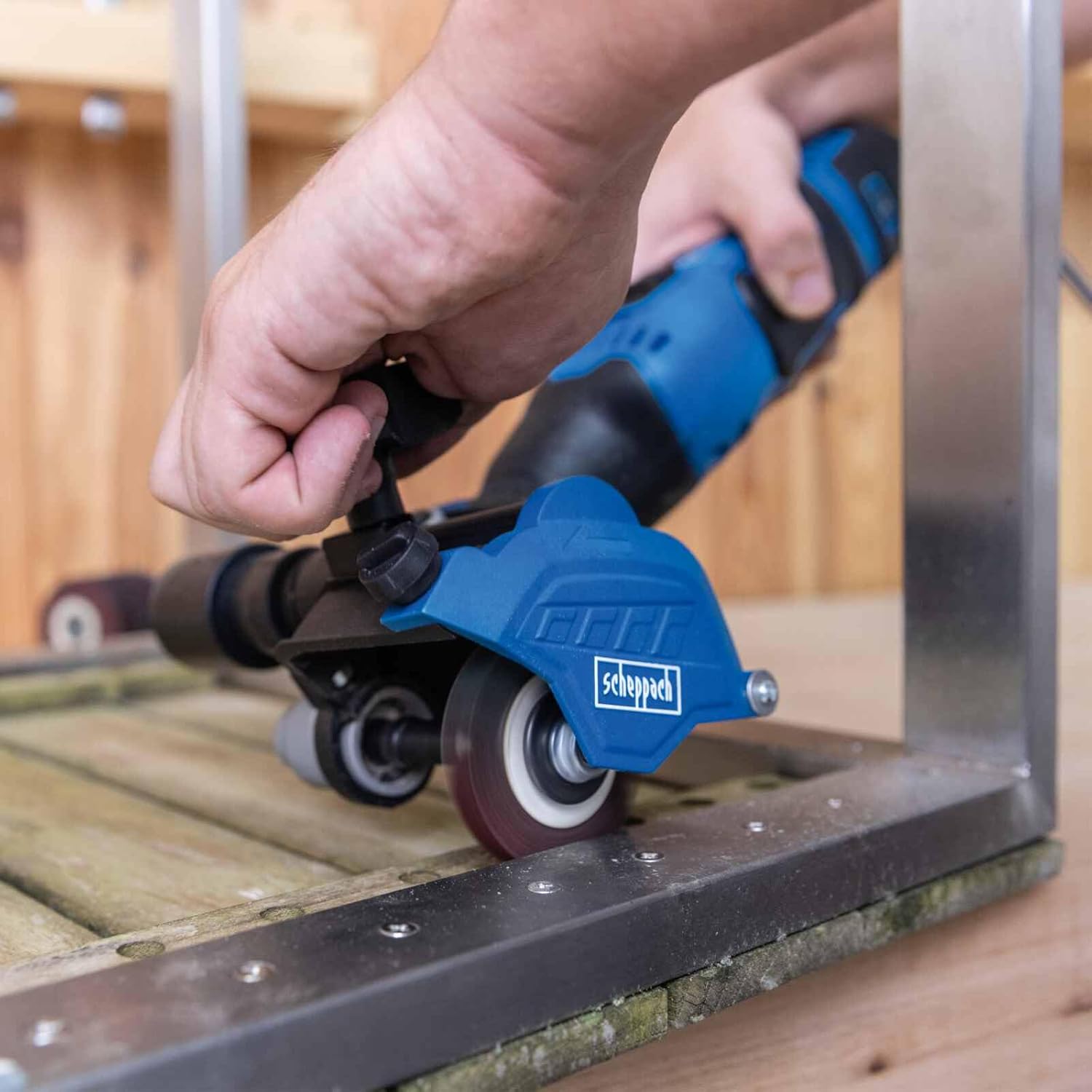 Ansøgning example: Sanding an untreated wooden beam