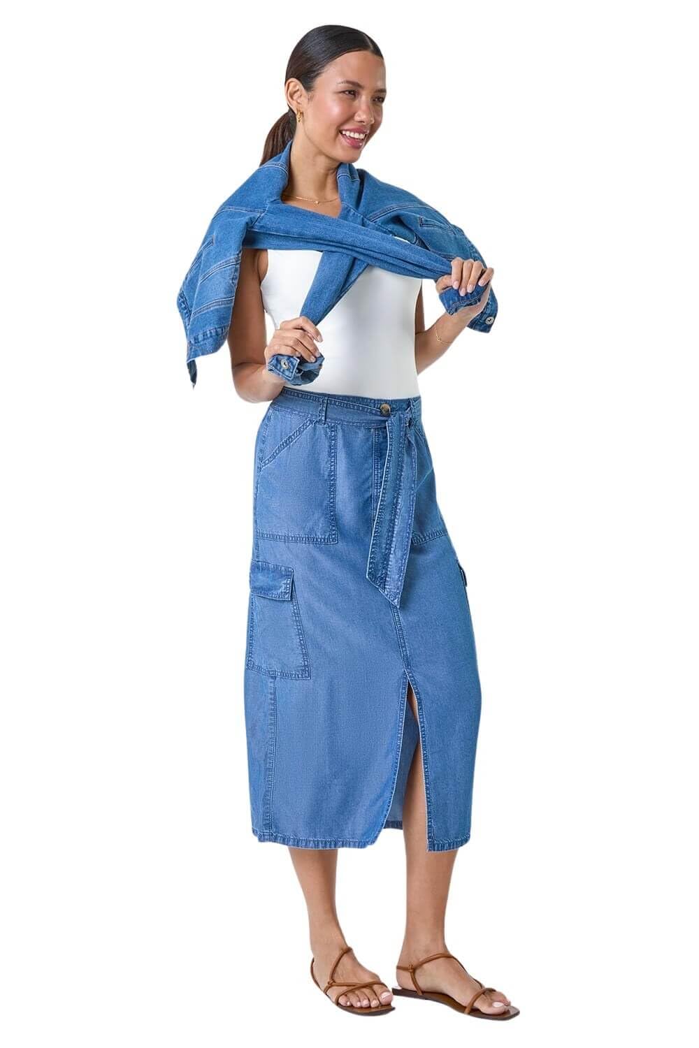 Roman Women's Denim Pocket Detail Cargo Skirt Size 18