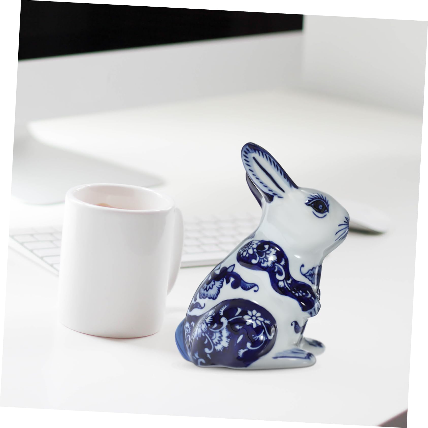 Figurine Lapin en Céramique Ornement Artistique Élégant Bleu Clair, Accessoire Lapin Intérieur Charmant et Créatif Décorative pour Maison et Bureau