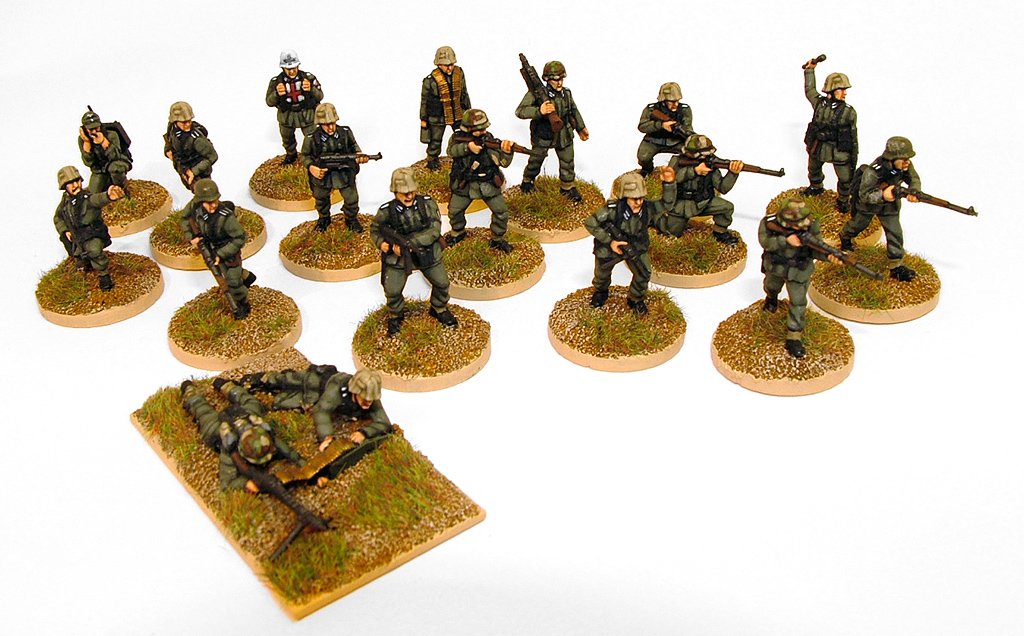 1/72 PLASTIC SOLDIER製 ミリタリーキット4箱11台セットB③ 1/72 PLASTIC SOLDIER製 戦車キット4箱11台セットB③ - メルカリ
