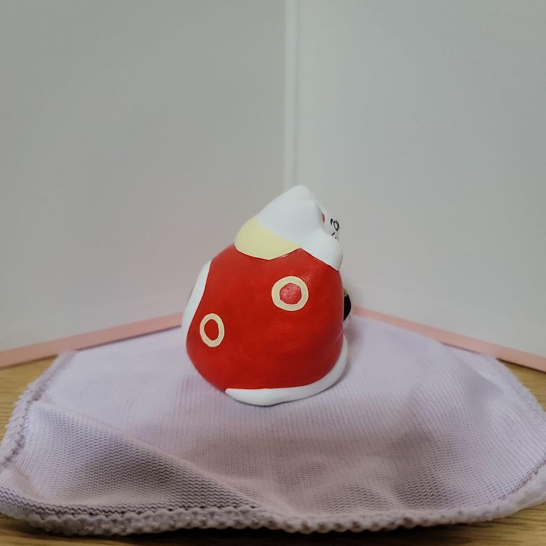 工房輪葉葉招き猫　おばぁさん猫 Amazon.co.jp: 工房 輪葉葉 招き猫 おばあさん猫 桜バージョン