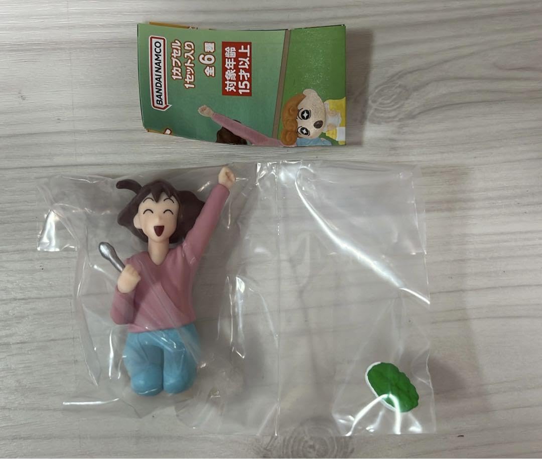 Amazon.co.jp: しんちゃん 野原家だんらんマスコット みさえ サンチュ