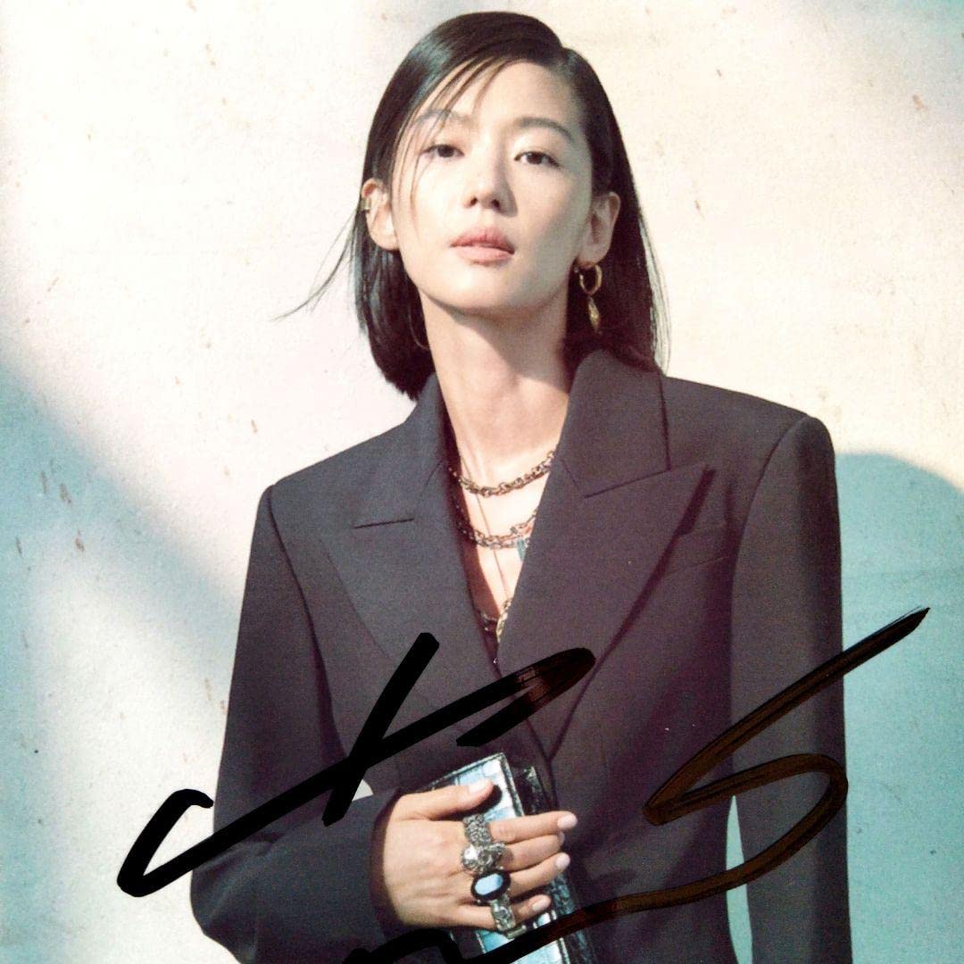 Amazon.co.jp: チョンジヒョン直筆サイン入り2Lサイズ写真…Jun Ji hyun  