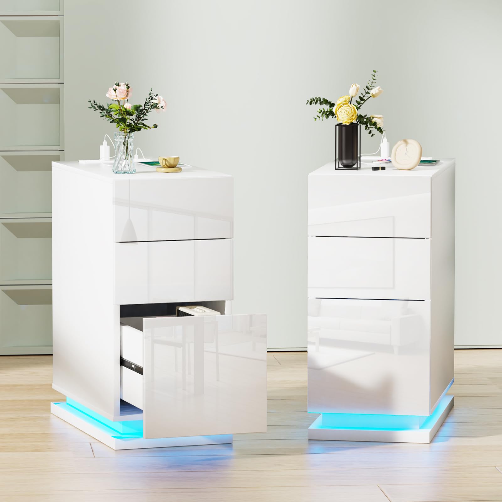 Nachttisch Schmal 2er Set, Nachttisch Weiß Hochglanz mit LED, Einstellbare 16 Farben, 2 AC Steckdosen, 2 USB Anschlüsse, Beistelltisch Nachtschrank für Schlafzimmer Wohnzimmer