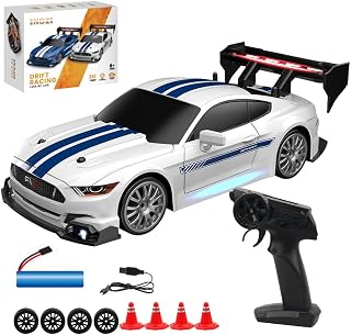 PLLYPE Coche teledirigido Drift Car 1:24, 20 km/h Rc Auto Drift, 2,4 GHz Mini RC Car con luces LED, con 4 neumáticos y 4 barreras, para niños (blanco)