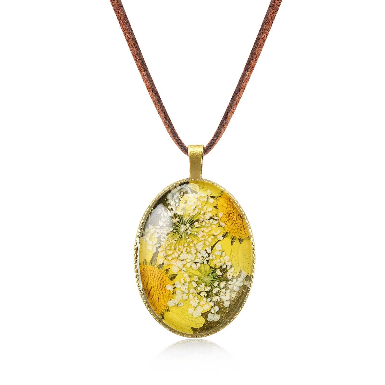 jaydenJayden Daisy Necklace for Women - Handmade Pressed Flower Necklace -Queen Anne's Lace Pressed Wildflower Necklace - Resin Necklace | 27.5in (Adjustable)