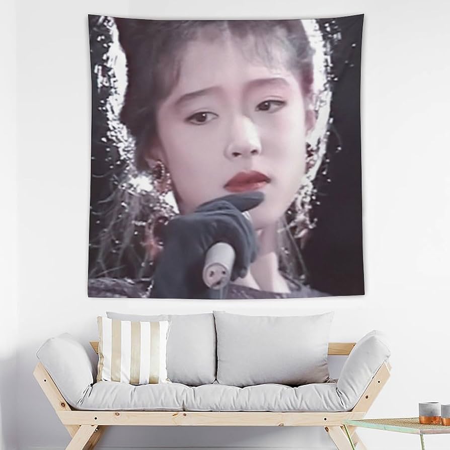 Amazon.co.jp: 中森明菜 タペストリー 吊り下げ ウォール