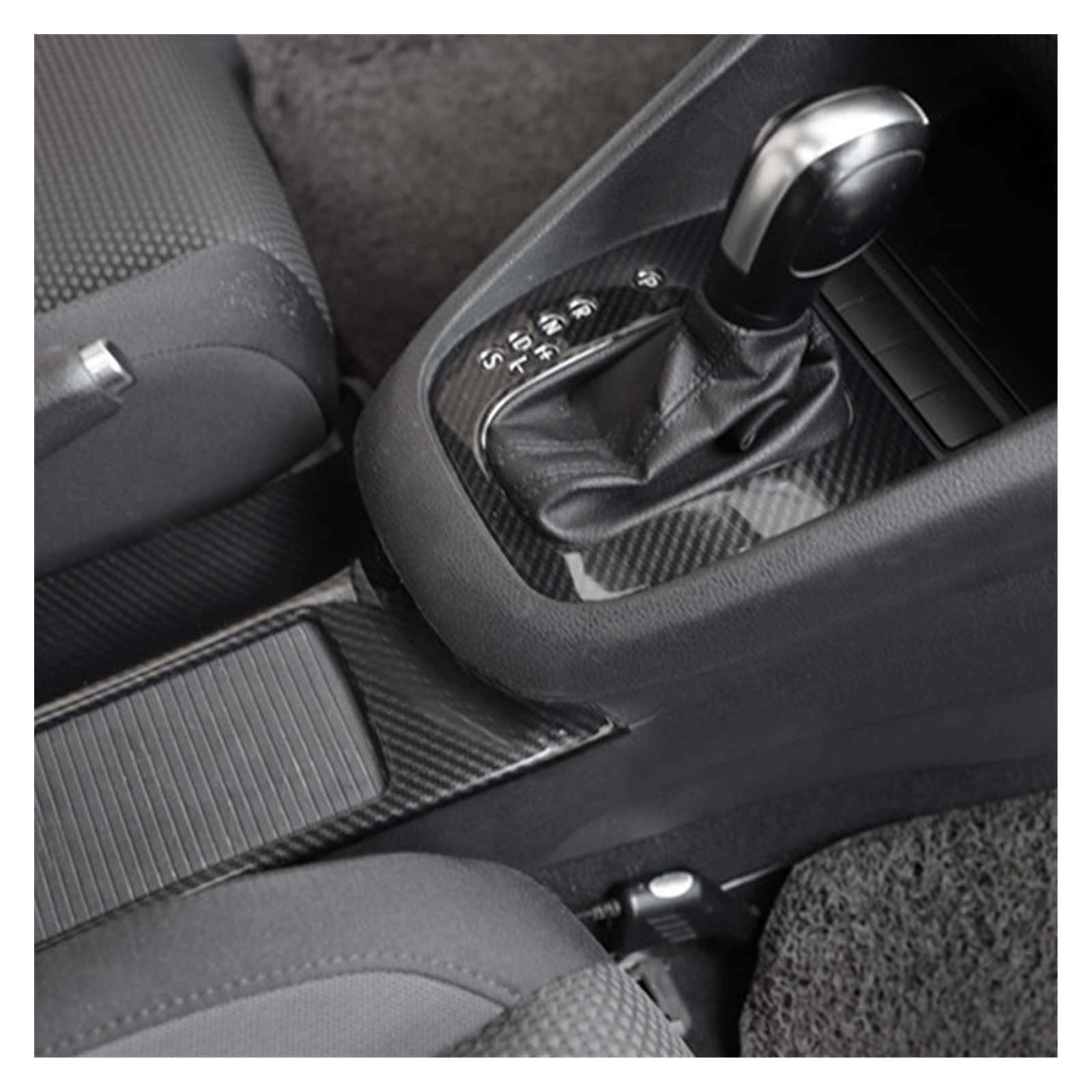 Wyrafinowana centralna kontrola samochodu z włókna węglowego Uchwyt na kubek z wodą Pokrywa Panel wykończenia Pasuje do golfa 6 MK6 2008-2012 Auto Akcesoria do wykończenia Straż Zestawy naklejek