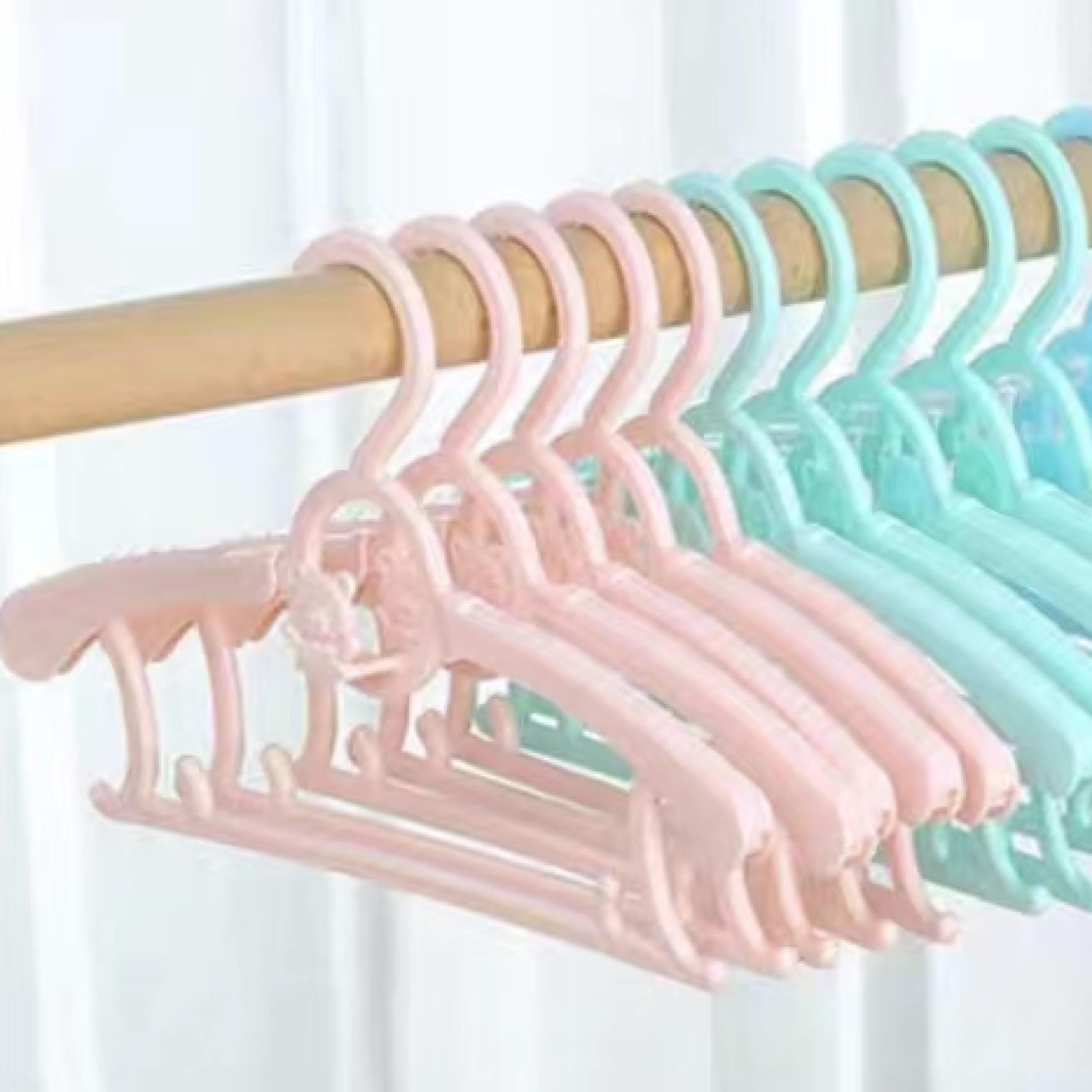 HGYZE Perchas para niños, 20 Perchas Infantiles Apilables con Ganchos de Osito, Perchero Bebé Antideslizantes, Perchas para Ropa de niños pequeña, Ahorro de Espacio Baby Hangers (Rosa)