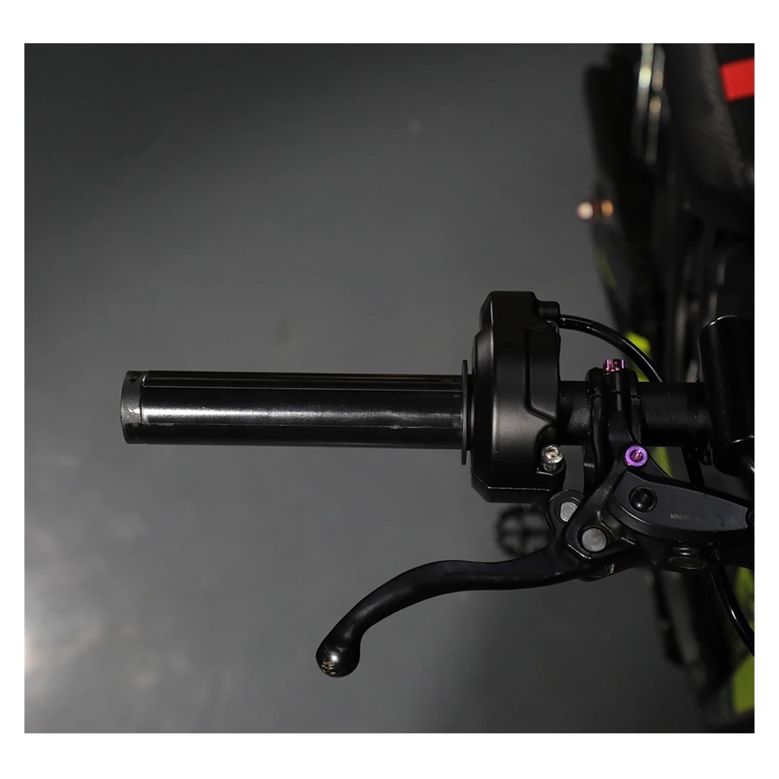 Empuñaduras Manillar Accesorios para Motocicletas, Empuñadura De Acelerador para Sur Ron SX, para Surron Lightbee, Funda De Goma Manillar De Vehículo Todoterreno(Carbon Fiber Pattern)