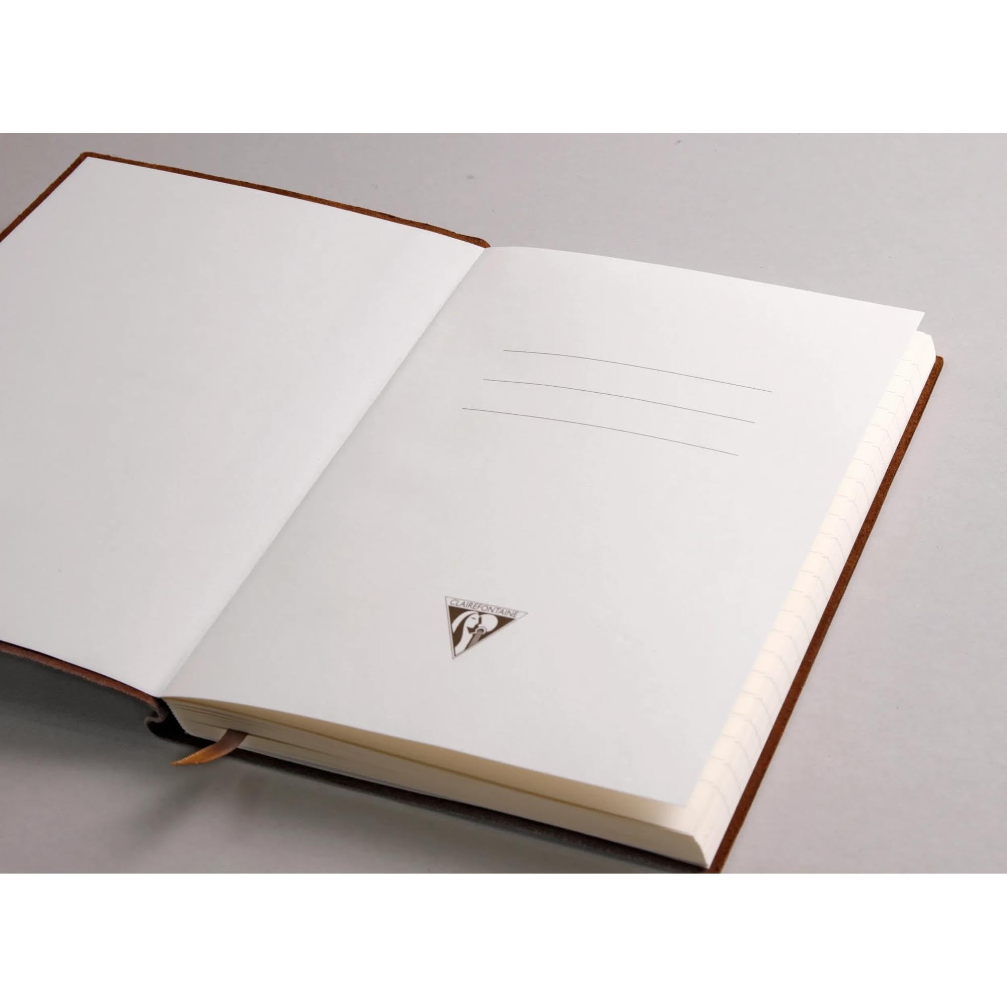 Clairefontaine 106946C – Notes z twardą oprawą Flying Spirit – A5 – 180 stron w linie – Papier kremowy 90g – Skóra jagnięca lakierowana – Koniakowy