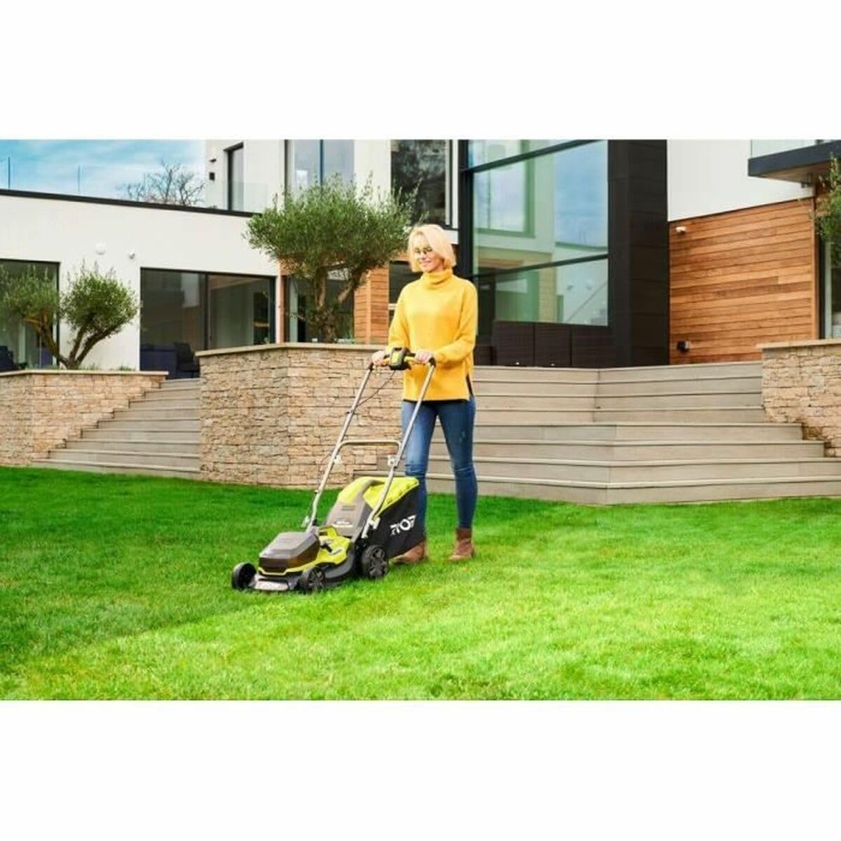RYOBI 18V One+ Tondeuse Hybride 37 cm 2 Batteries 5.0 Ah Chargeur Rapide Bac 45 L Réglage Hauteur 2-7 cm 575 m²