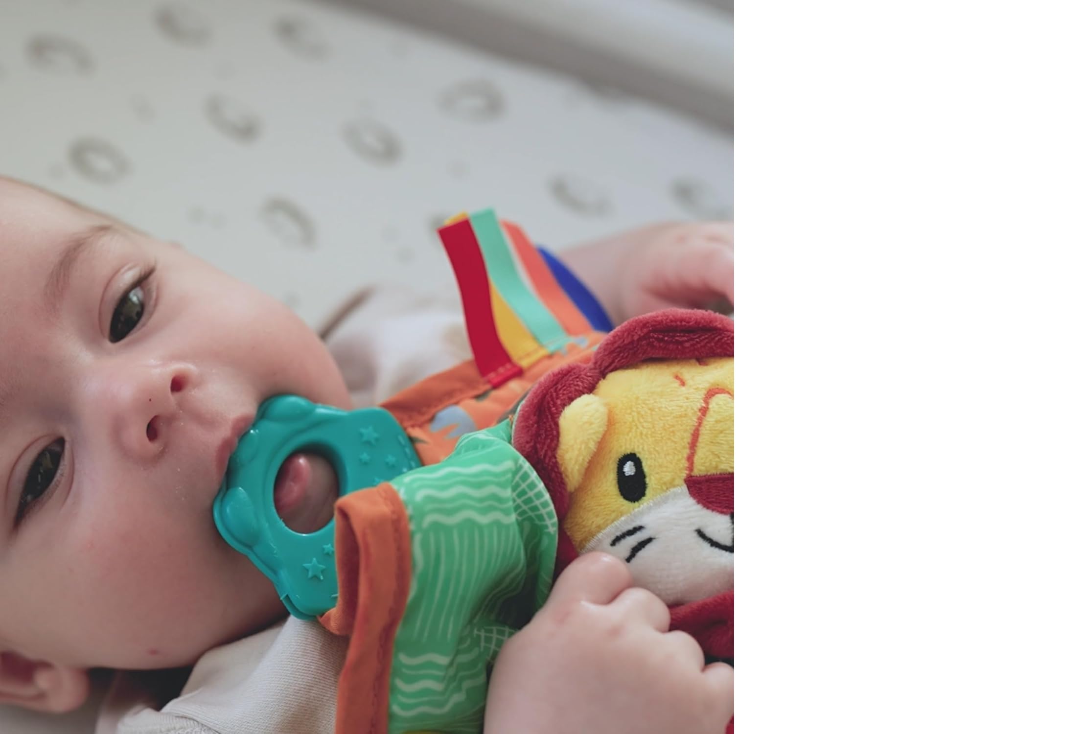Nuby Doudou de Dentition Lion Multiples Surfaces 3+ Mois
