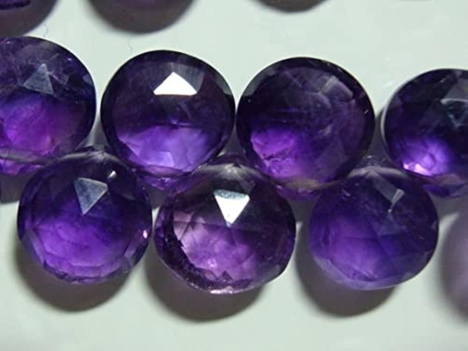 Améthyste violette royale en cœur facetté 7-8mm pour création bijoux de luxe
