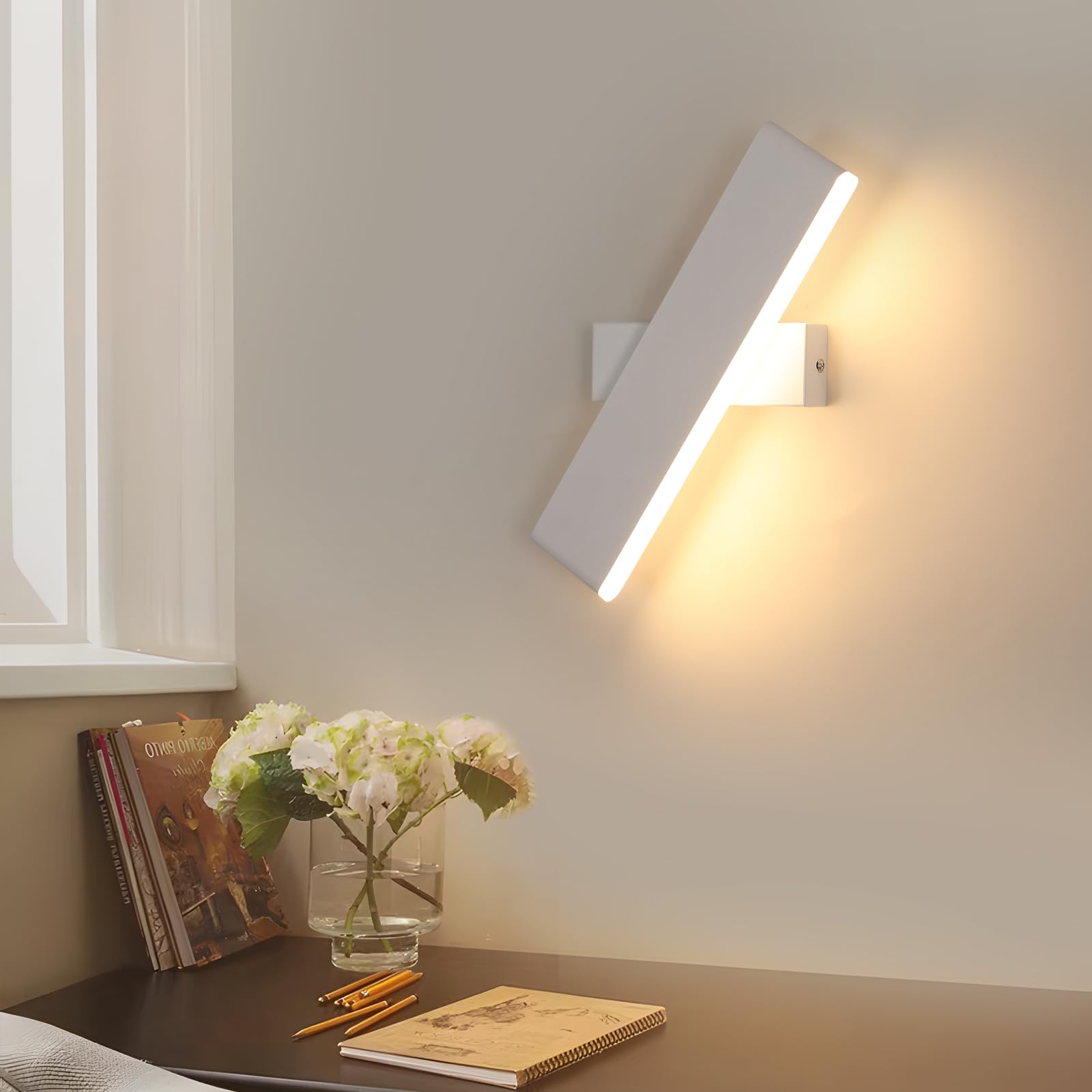 Applique Parete LED Interno, Ruotabile A 360° Moderna Bianca | Lampada da Parete in Metallo e Acrilico Per Camera da Letto, Corridoio, Soggiorno