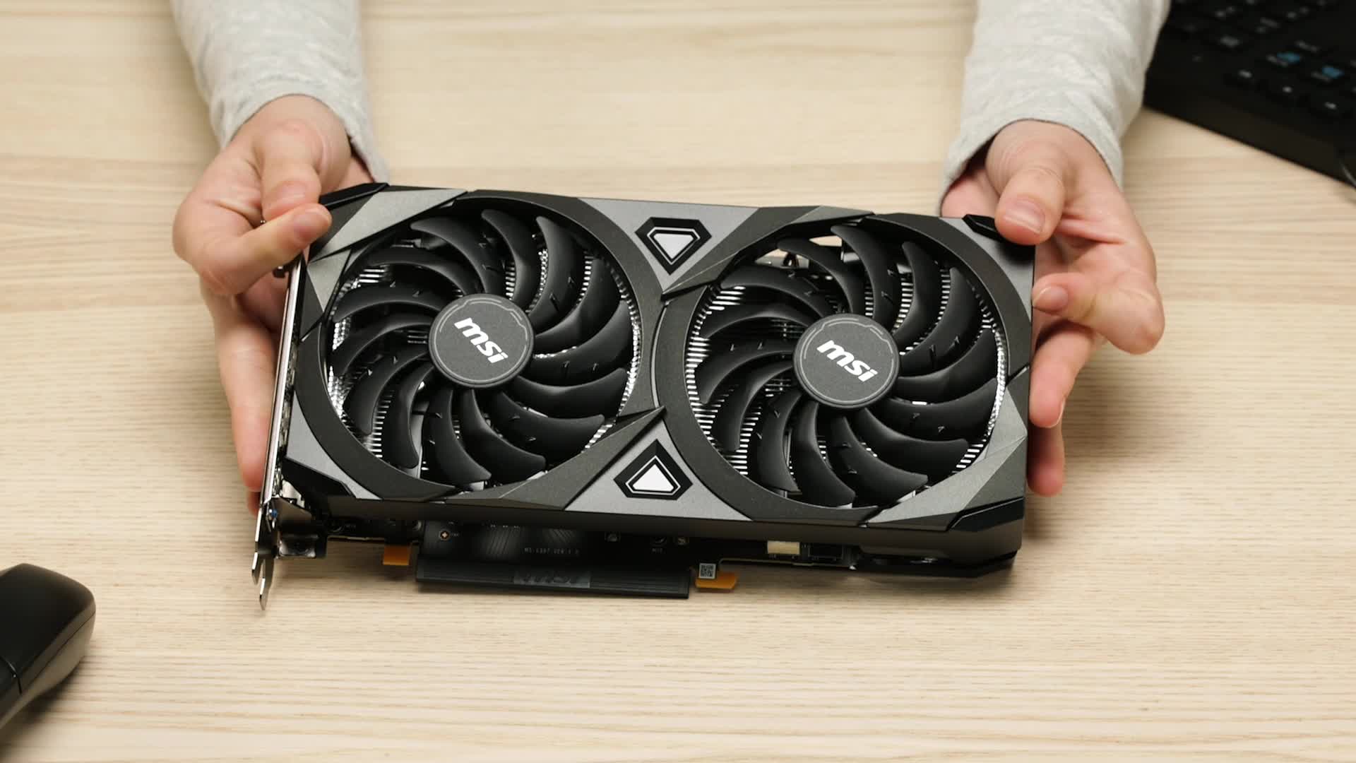 【新品】MSI GeForce RTX3060 VENTUS2X 12GB OC MSI GeForce RTX 3060 VENTUS 2X 12Go OC LHR - Carte graphique