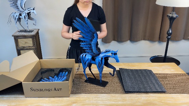 Estatua de Caballo con Alas de Metal 24.5 pulg miniatura 7