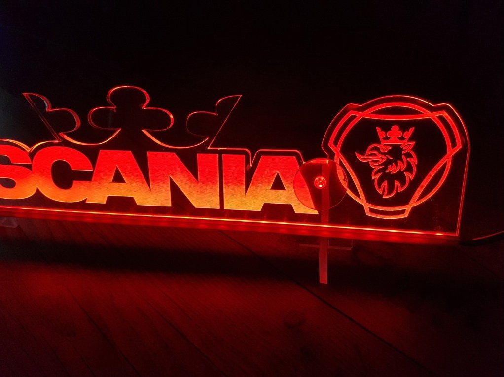 Plaque Lumineuse "SCANIA" Pour Pare-Brise De Camion - 24V, Câble 150cm Avec Prise Allume-Cigare, Ventouses
