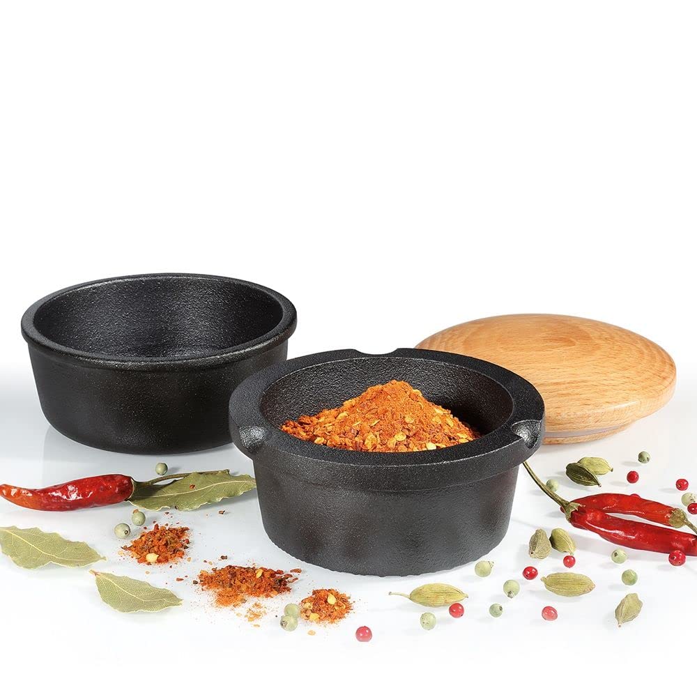 Zassenhaus Spice Grater XL Diameter 11 cm Height 7 cm Cast Iron with Storage Compartment Tight Closing Beech Wood Lid Extra Wide Grating Surface Grater for Fresh Herbs and Spices