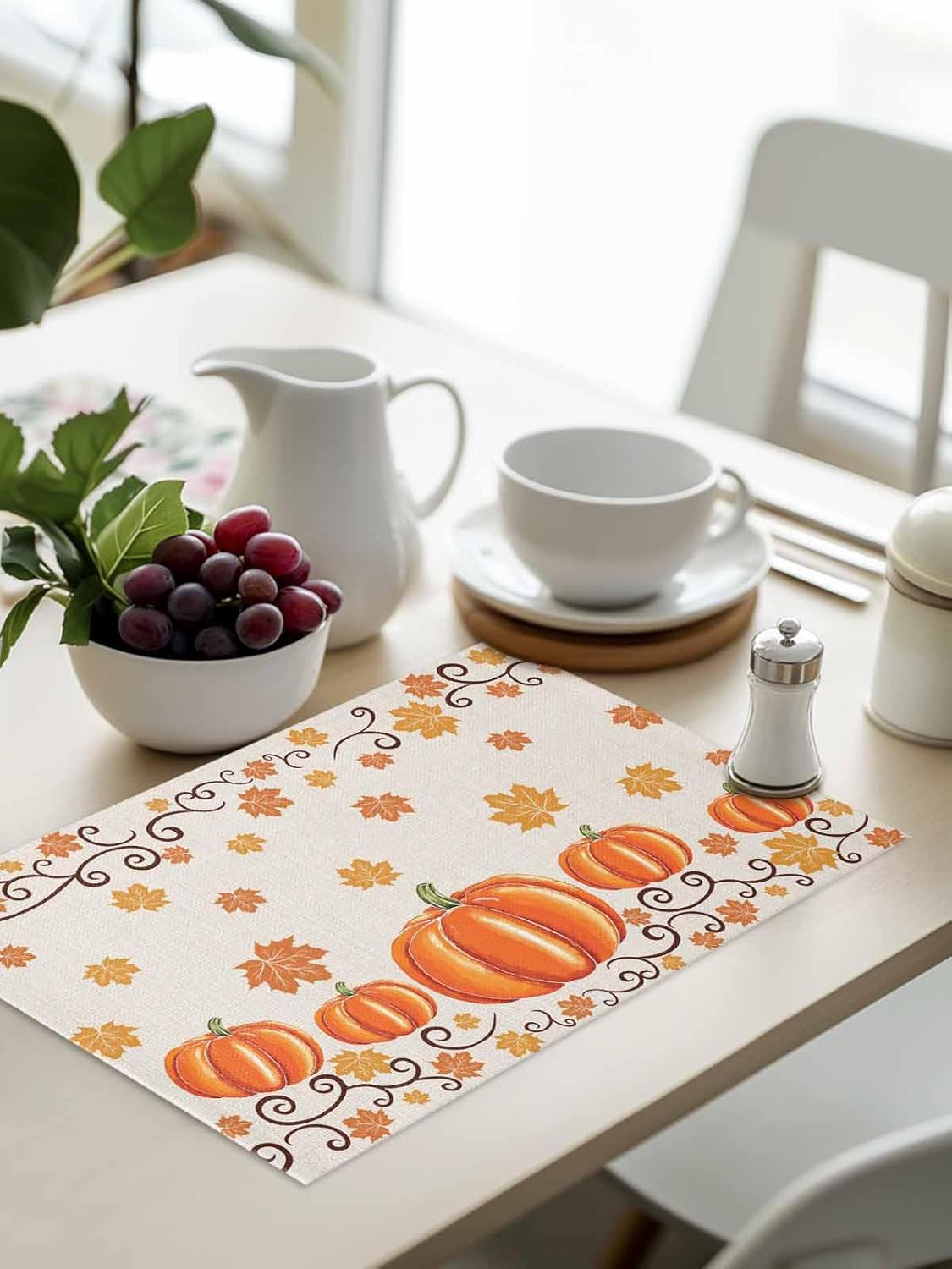Fall Placemats Set of 6 Watercolor Pumpkin Harvest Placemats for Dining Table Maple Leaves Autumn Thanksgiving Place Mats Fall Autumn Harvest Holidays Table Deoration Non-Slip Table Mats