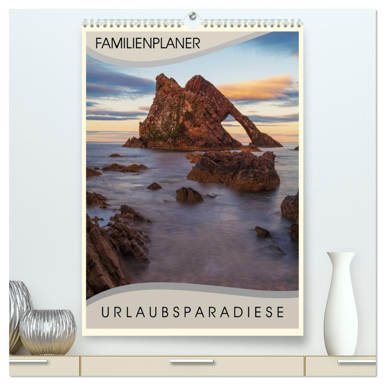 Urlaubsparadiese - Familienplaner (hochwertiger Premium Wandkalender 2026 DIN A2 hoch), Kunstdruck in Hochglanz: Ein Familien- und Urlaubsplaner, der Urlaubsparadiese zeigt (CALVENDO Natur)