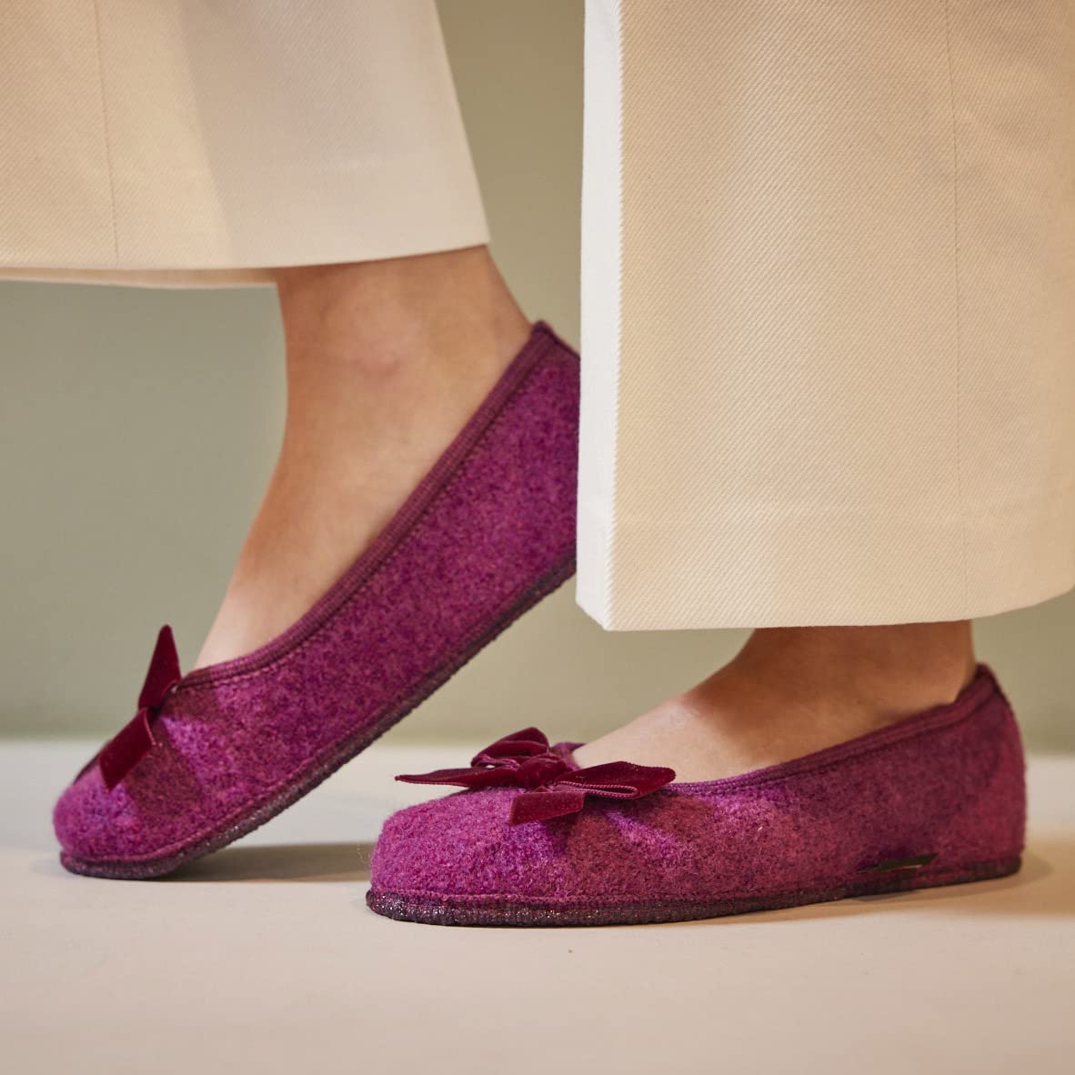 HAFLINGER Slipper Fiocco Filzpantoffel Hausschuh Ballerina