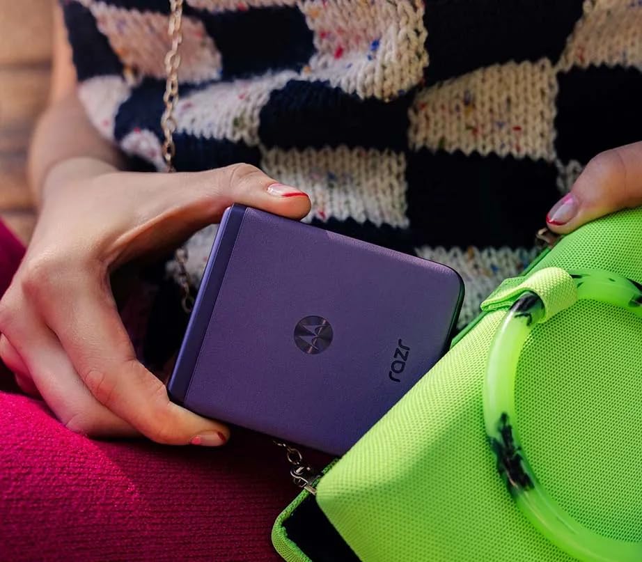 Amazon | 【整備済み品】モトローラ motorola razr 40s A303MO