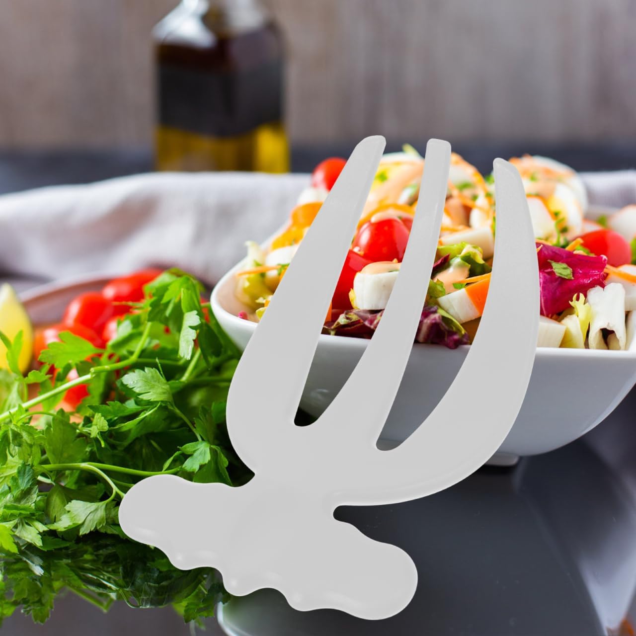 Salad Claws 2 pack Reusable Plastic Mixing Forks 6.10 inch Salad Hands with 3-Prong Wide Grip Handles for Tossing Stirring Serving Kitchen Dining