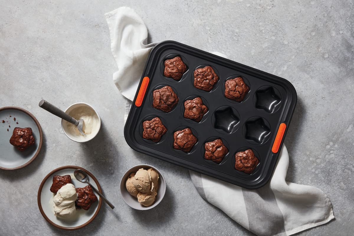 LE CREUSET - Sternform, Festlich, Backform, schwarz