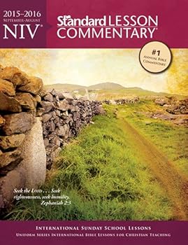 Paperback NIV® Standard Lesson Commentary® 2015-2016 Book
