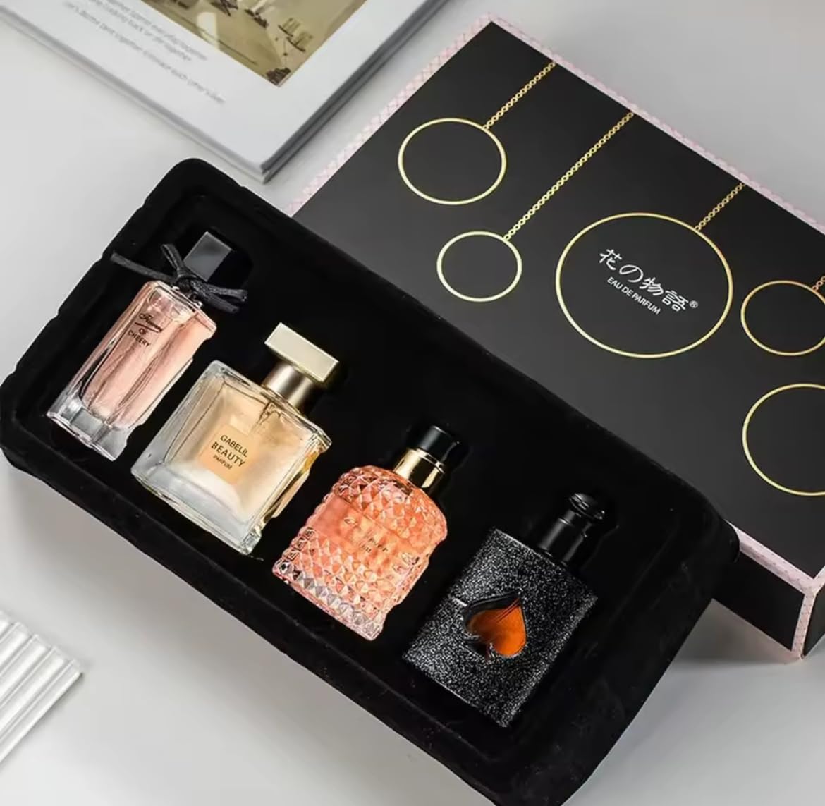 Confezione regalo 4 profumi da donna – 105 ml – Fragranza floreale, fruttata ed elegante, lunga tenuta, idea regalo di lusso per compleanno, Natale o San Valentino