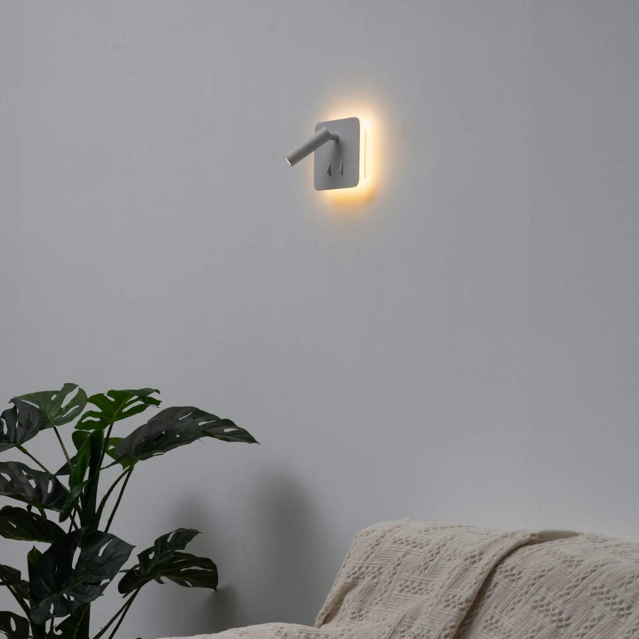 Kosilum – Leselampe mit doppeltem Licht, LED, multifunktional, Bilbao, warmweißes Licht, Beleuchtung für Wohnzimmer, Schlafzimmer, Küche, Flur, 3 W + 6 W – 300 lm + 550 lm – integrierte LED – IP20