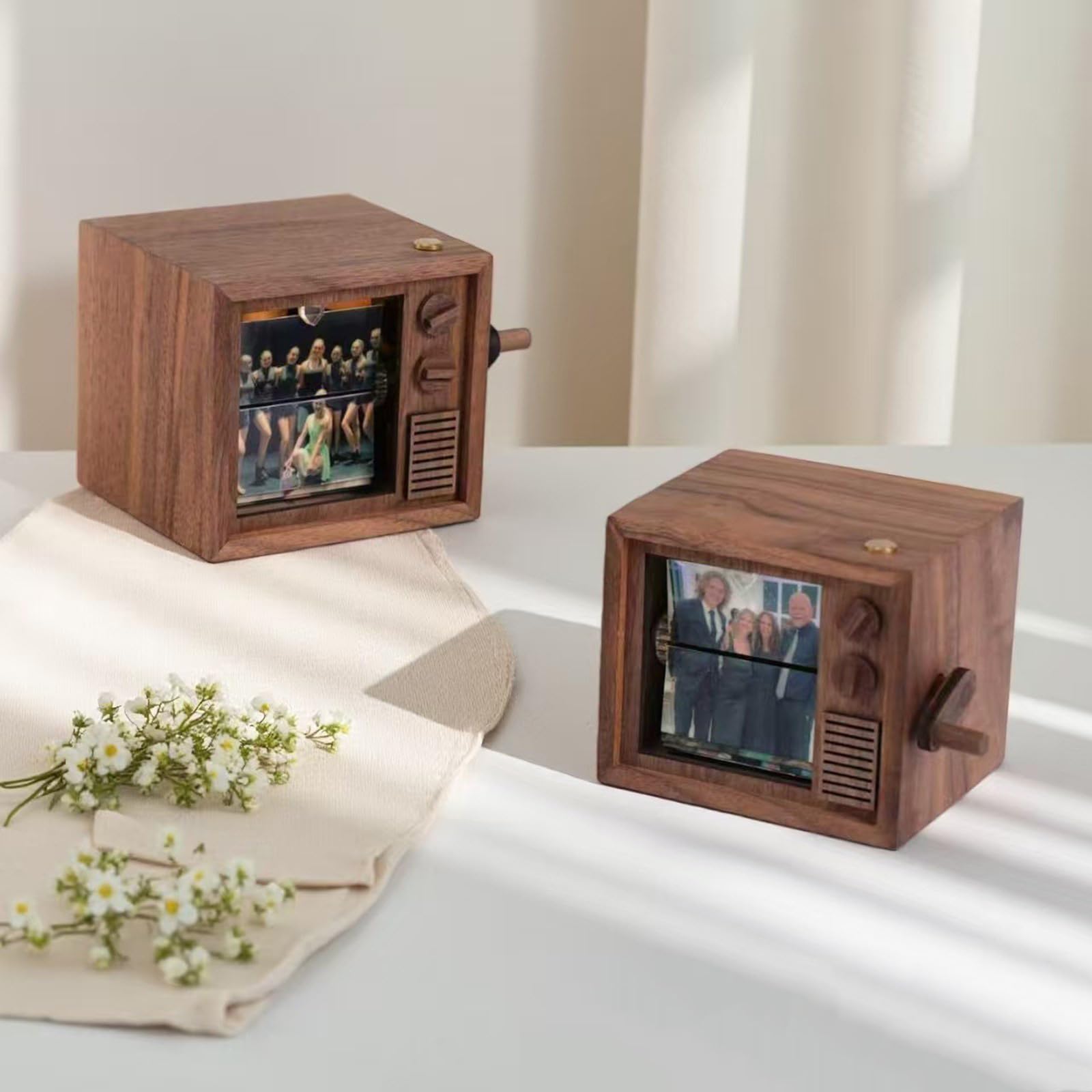 Tragbare Spieluhr aus Holz, handgekröpft, mit 16 Fotos drehbar und leuchtendem Licht für Hochzeit, Event, Hochzeit