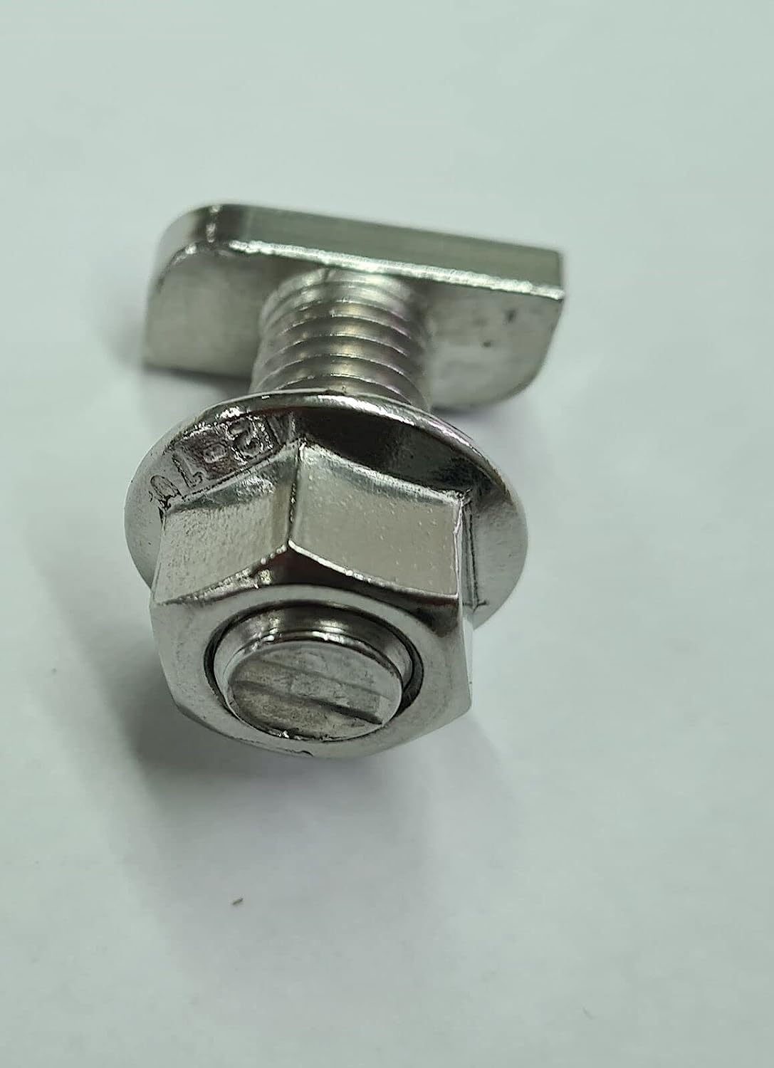 NAKA Hammerkopfschrauben-Set inkl. Mutter M10 Photovoltaik-Aluprofil A2-70, Edelstahlschraube Befestigung von Solarmodul Halterung, Halfenschraube PV Modul Montageschiene 30mm 100 Stk.