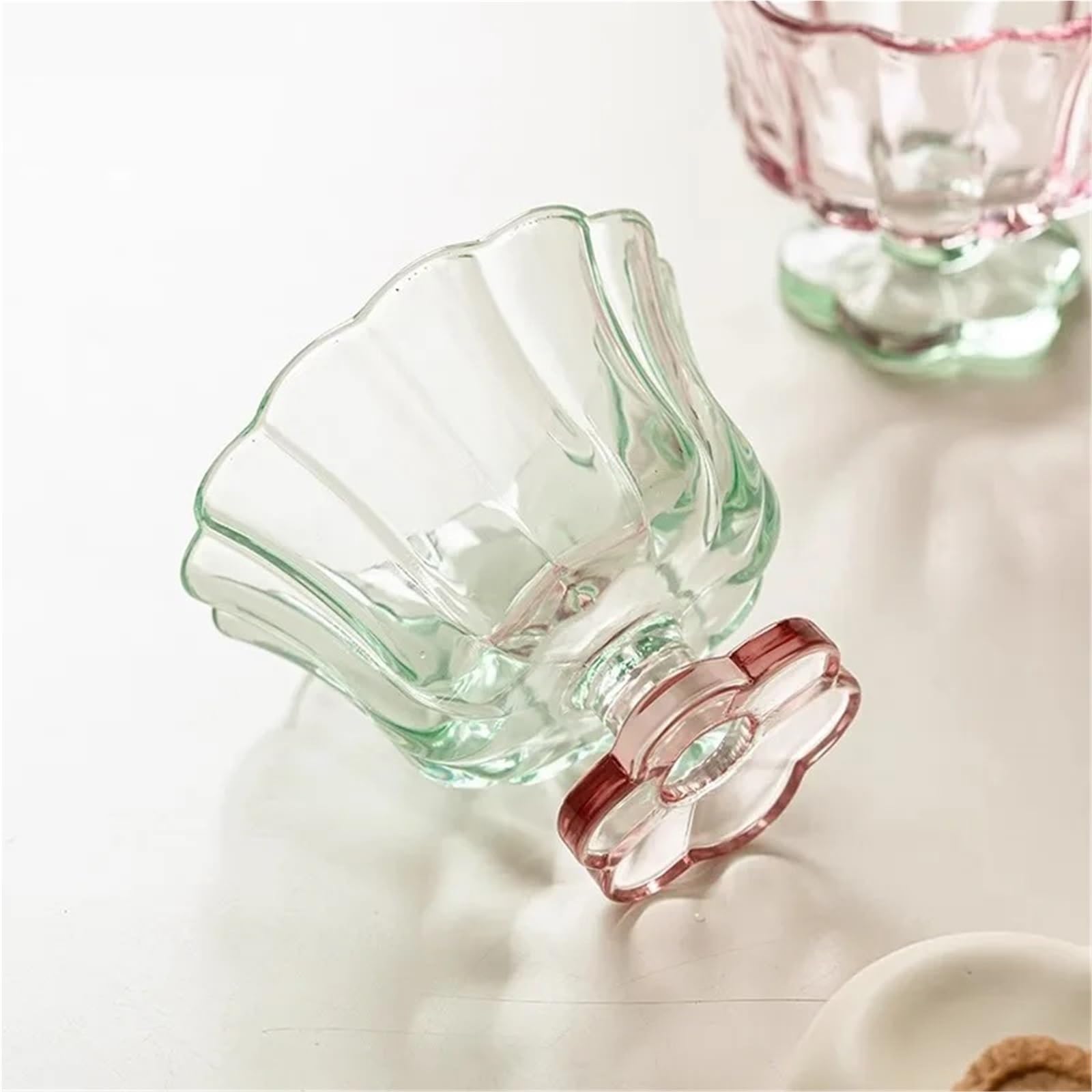 Coppe Gelato 2 Pezzi di Vetro a Forma di Fiore Tazza di Yogurt dal Piede Alto Tazza da Dessert Tazze di Bevande al Latte Tazze di Gelato Tazze di Acqua Carine for la casa per Dessert(Pink)