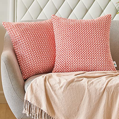 PAULEON Fundas de almohada 20 x 20 – Rojo y Blanco, Juego de 2 – Fibra mullida – Fundas de cojín decorativas – Perfecto para sofá, cama, almohadas de acento