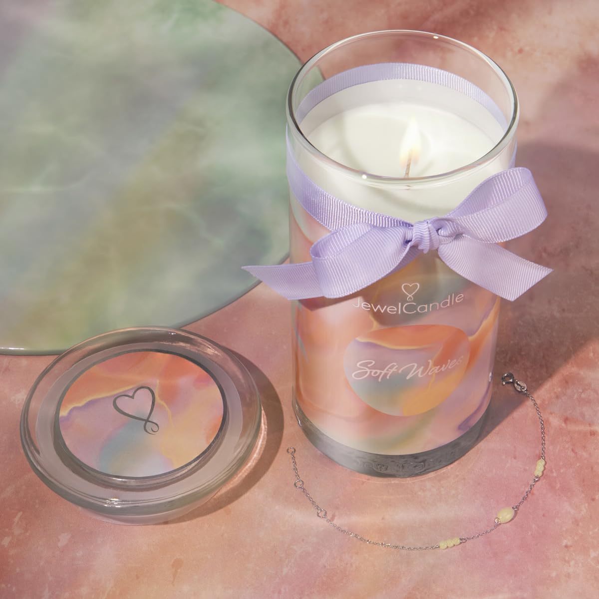 jewelcandle JuwelKerze Soft Waves Armband Silber - Schmuckkerze 80 Std - große Duftkerze im Glas mit frischem Duft - Kerze mit Schmuck - Geschenke für Frauen