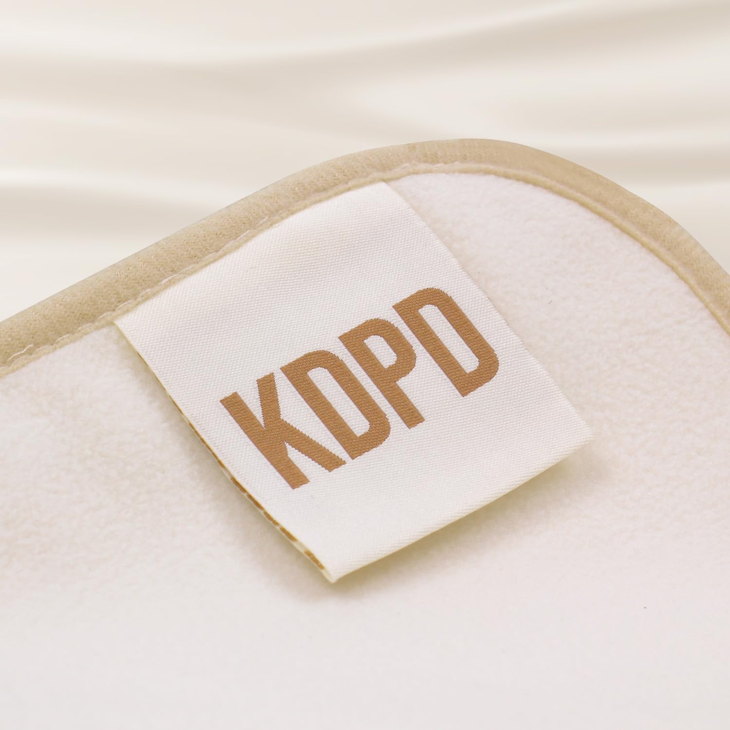 KDPD® - Das Kid-Pad | beige 60x60cm | wasserdichte und waschbare Kinderdecke aus weichem Premium-Polarfleece | saugstark & wasserdicht | OEKO-TEX® Standard 100