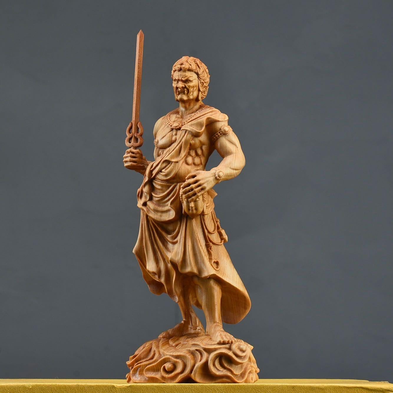 不動明王立像　木製彫刻 神像 全長約65cm Amazon｜木彫り仏像 不動明王立像 天然 崖柏木 仏様 癒し 安らぎ