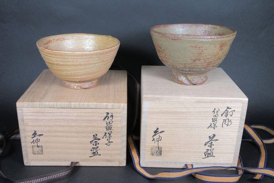 九谷焼　伊羅保写茶碗　二代滝口加全造 九谷焼 伊羅保写茶碗 二代滝口加全造