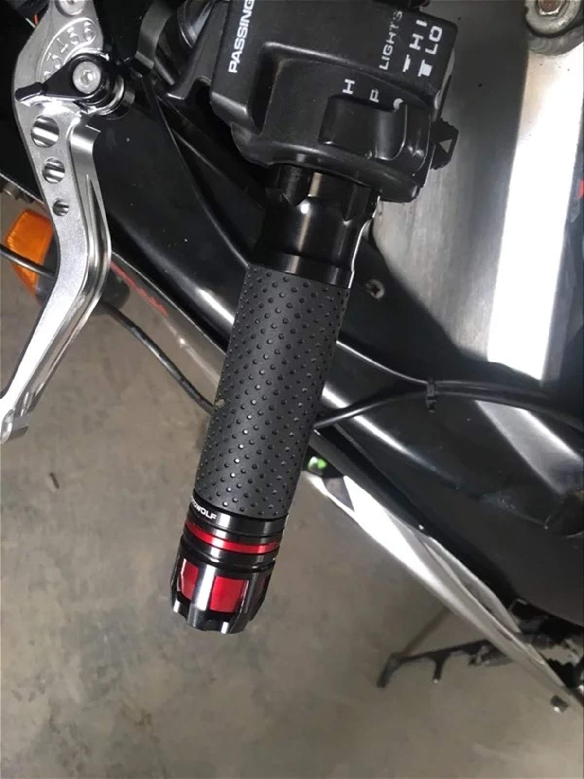 Poignée Moto Poignées De Poignée De Moto Guidon De Course CNC 22mm 7/8 "Cafe Racer pour Y-AMAHA Virago 125535 1100 Tenere 700 2019-2020 Raptor 700 (Color : Red)